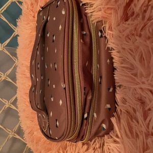 Cute small carrying bag!